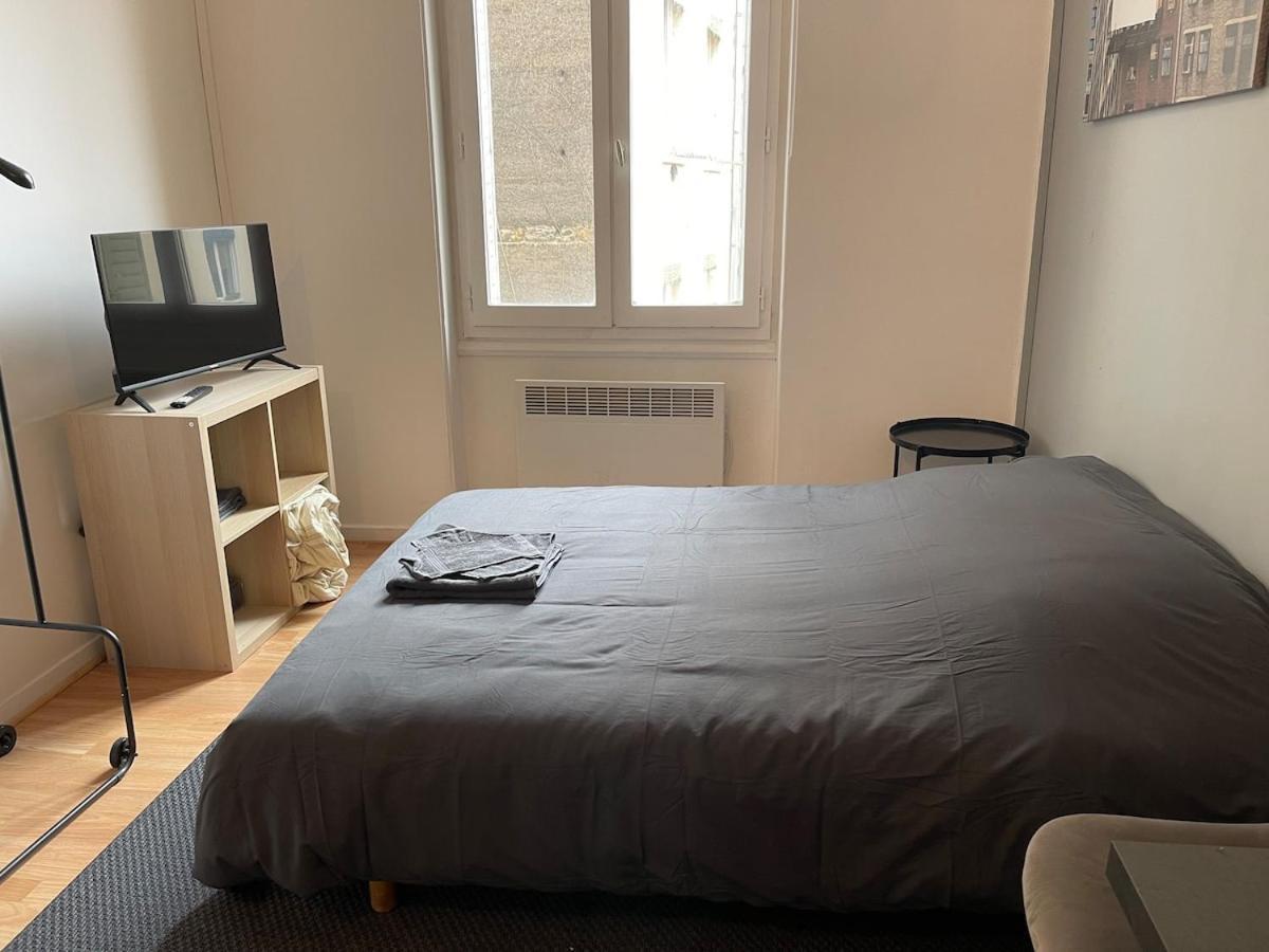 Studio Hotel Villeurbanne Centre Luaran gambar